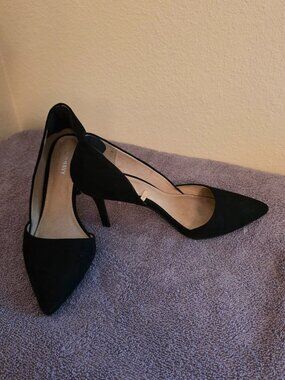 Old Navy Sexy Black Suede Heels Size 7